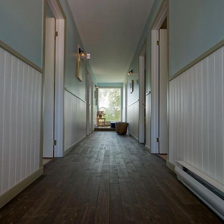Le Goeland Hotel Tadoussac Exterior photo